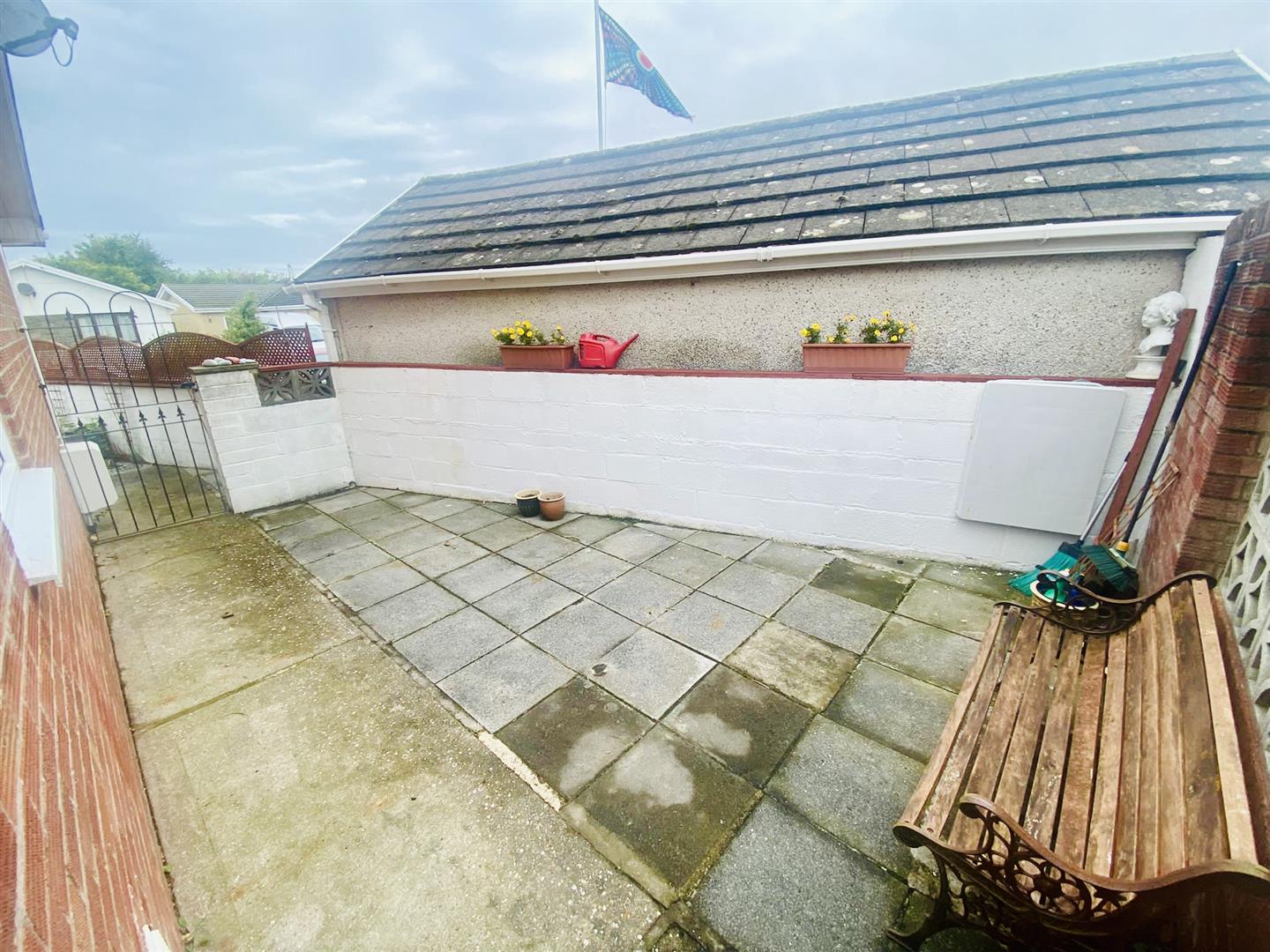 Pencaerfenni Park, Crofty, Swansea, £175,000 Dawsons Property